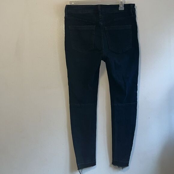 EXCELLENT PREOWNED CONDITION SIZE 29 WE THE FREE FRAYED HEM SKINNY BLACK JEANS - Picture 11 of 15